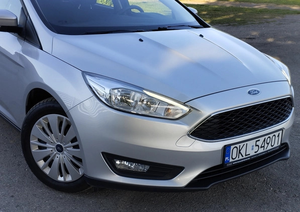 Ford Focus cena 40467 przebieg: 127000, rok produkcji 2018 z Niemcza małe 704